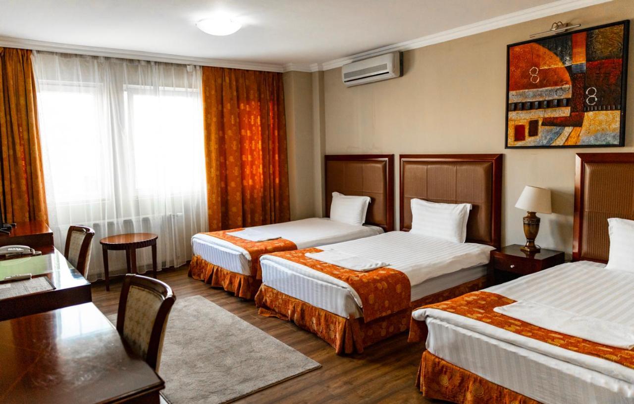 Boutique Hotel Igmas, Prishtina プリシュティナ エクステリア 写真